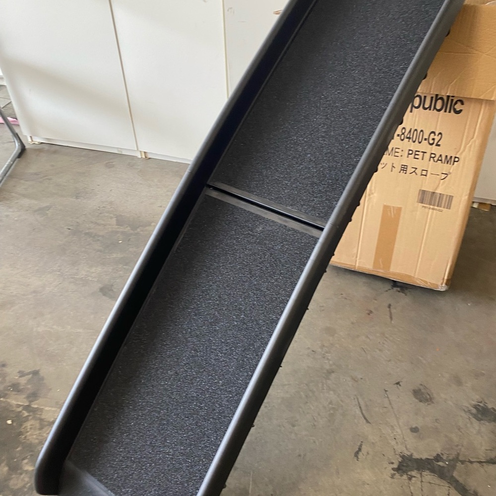 Black Pet Ramp for Dogs - Picture 2 of 4